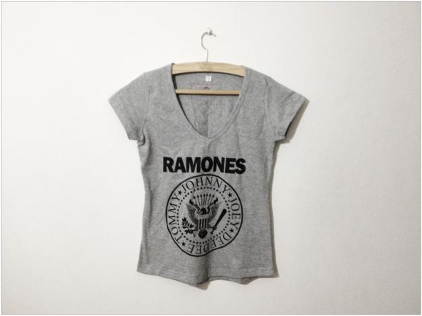 Tee Ramones Cinza mescla