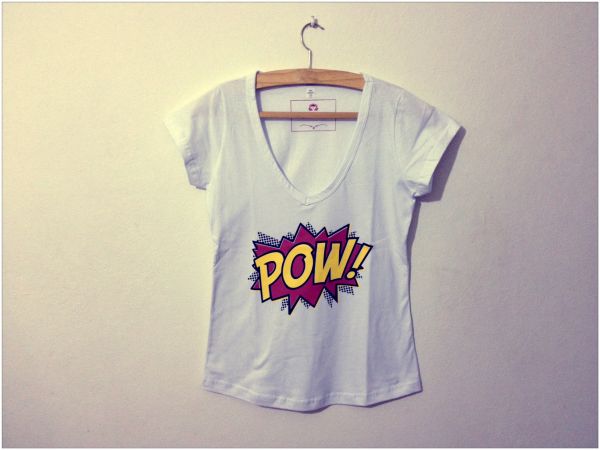 Tee POW branca